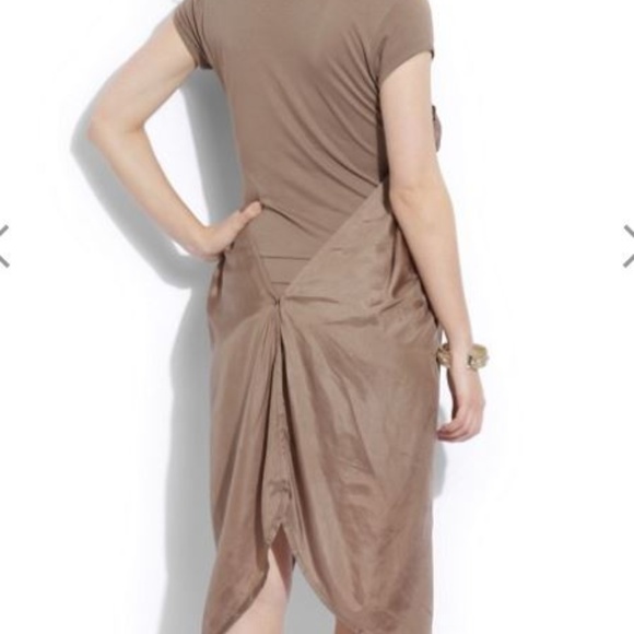 Bolongaro Trevor Bustle Dress, unique dress - Picture 4 of 5